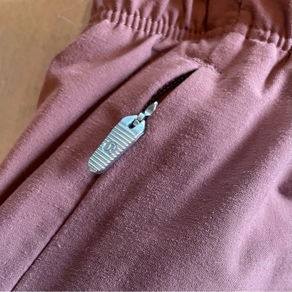 Lululemon Lightweight Mid-Rise Barrel Leg Cropped Pant Ancient Copper - Picture 8 of 15